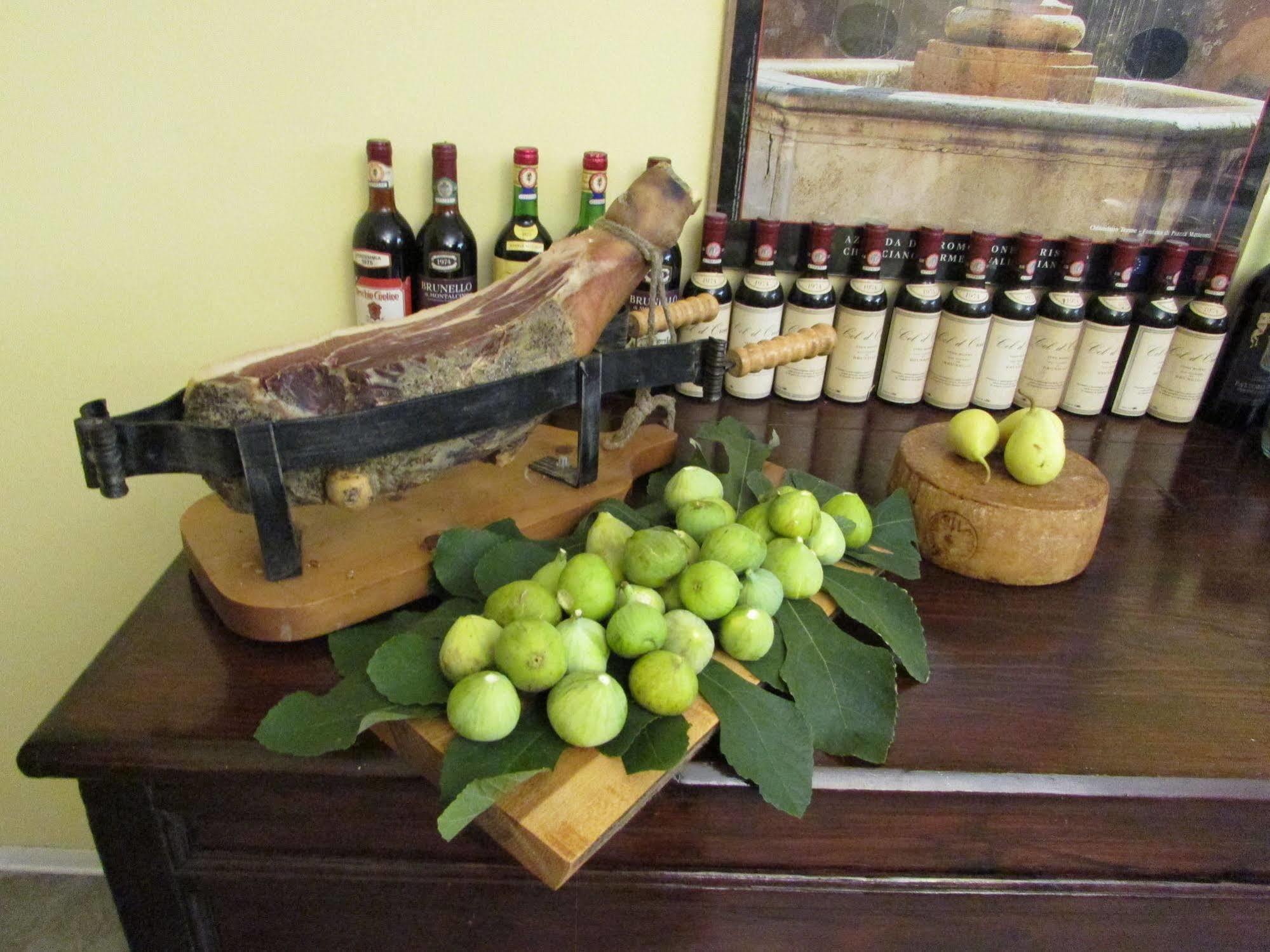 Il Grifo Hotel E Bisteccheria Toscana Montepulciano Stazione 외부 사진